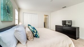 4 Schlafzimmer, Zimmersafe, Bügeleisen/Bügelbrett, kostenloses WLAN