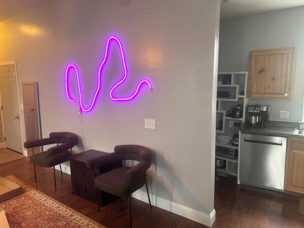 المنشأة من الداخل