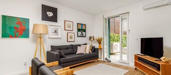 Haus Abel - with pool and garden in central Lisbon