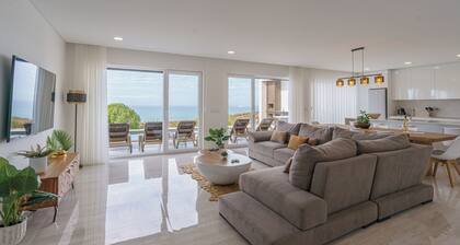 Axess Villa with panoramic ocean view