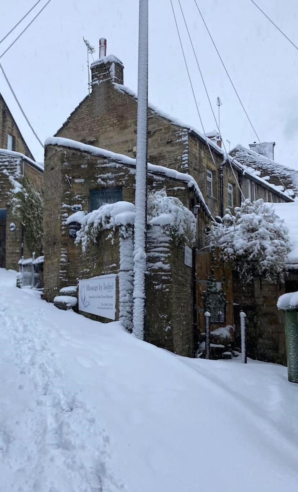 Exterior - The Therapy Rooms Holmfirth (Holmfirth)