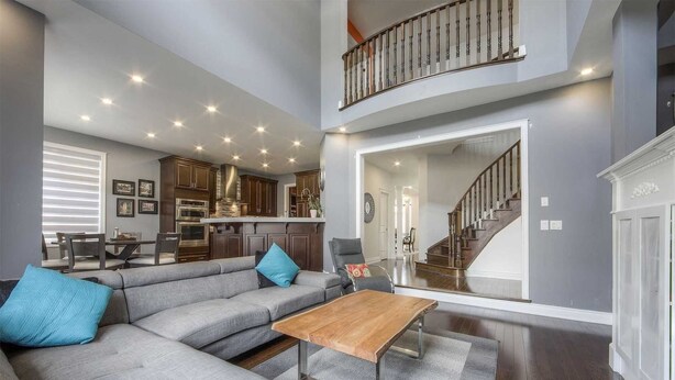 Living room - Spacious Family Haven: Modern 4-bedroom Luxury Home (Brampton)