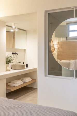 Superior-Suite | Allergikerbettwaren, Zimmersafe, schallisolierte Zimmer