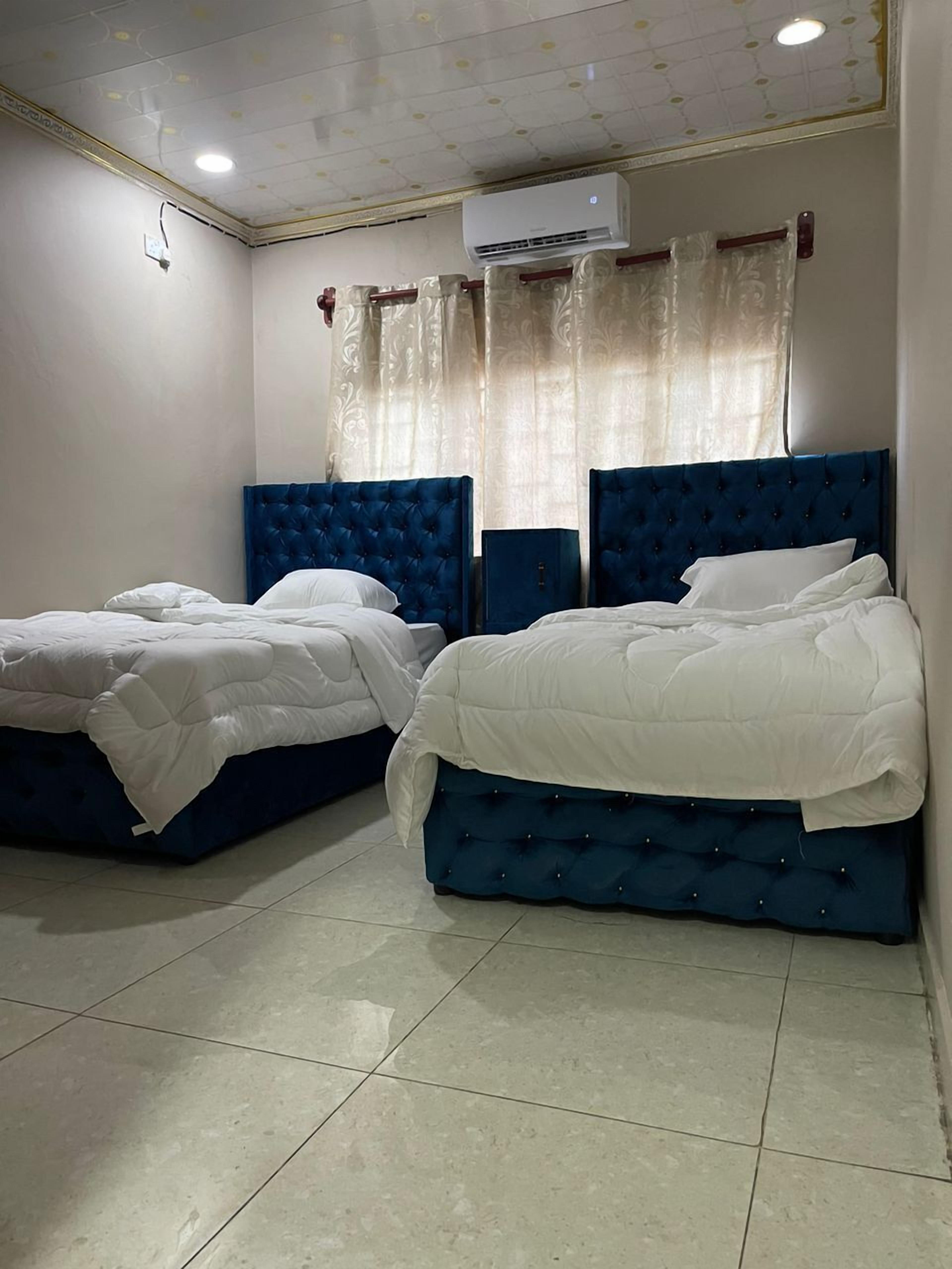 4 bedrooms, soundproofing, iron/ironing board, free WiFi