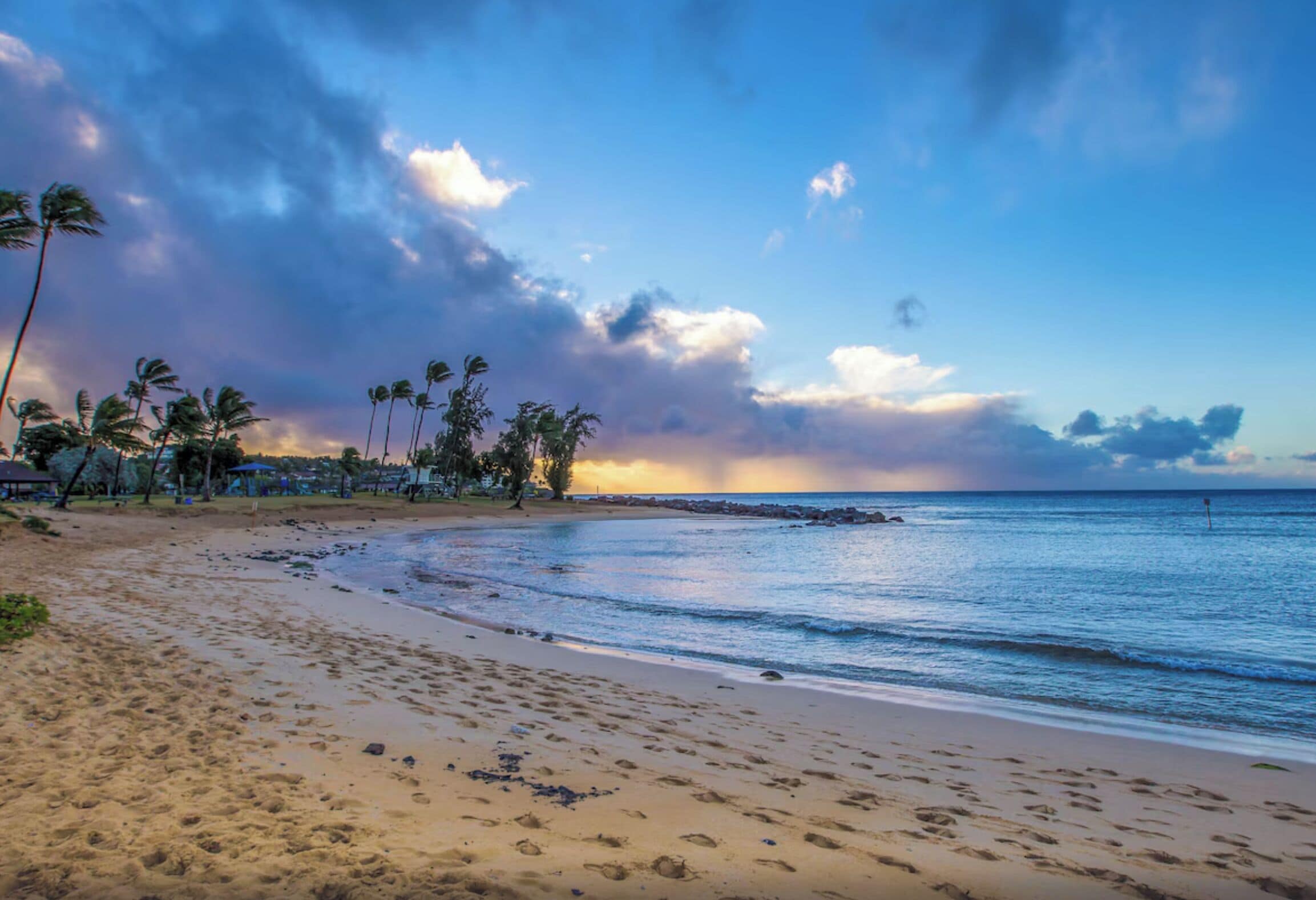 Beach nearby, sun loungers