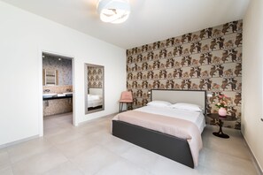 2 多间卧室、熨斗/熨衣板、免费 WiFi、床单