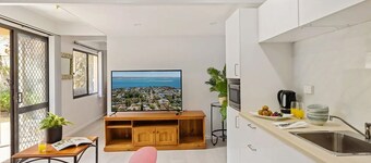 Studio Nelson – rustic pet friendly coast house, perfectly located close to beach and cafes