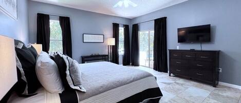 4 bedrooms, iron/ironing board, WiFi, bed sheets