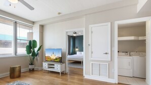 1 soverom, strykejern/-brett, wi-fi (inkludert) og sengetøy