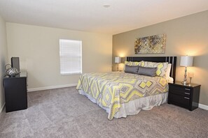 5 bedrooms, iron/ironing board, WiFi, bed sheets