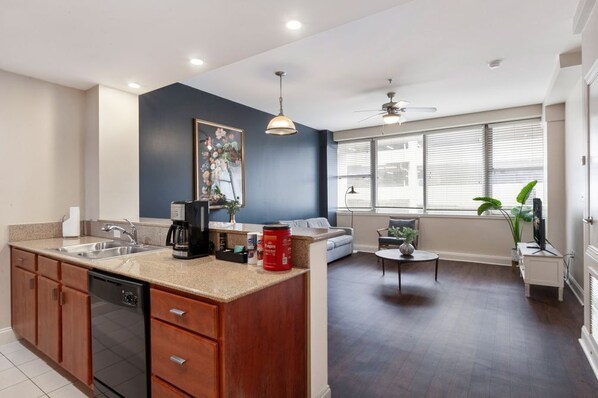 Interior - Cityscape Serenity: Chic 1BR Condo with Rooftop Pool (New Orleans)