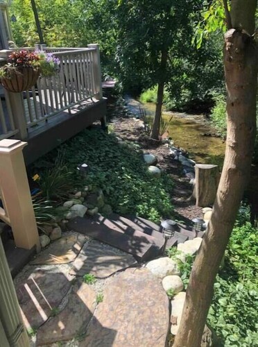 DElafield Rivers Gateway Luxurious Condo