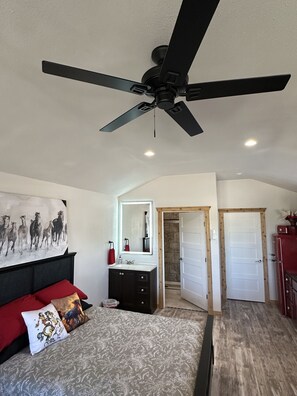 1 chambre, fer et planche à repasser, Wi-Fi gratuit, draps fournis