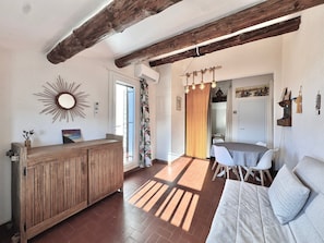Interior - L'étincelle de Camargue, Near Beach and Town (Saintes-Maries-de-la-Mer)