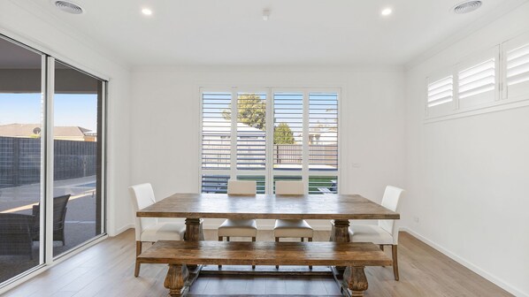 تناول الطعام