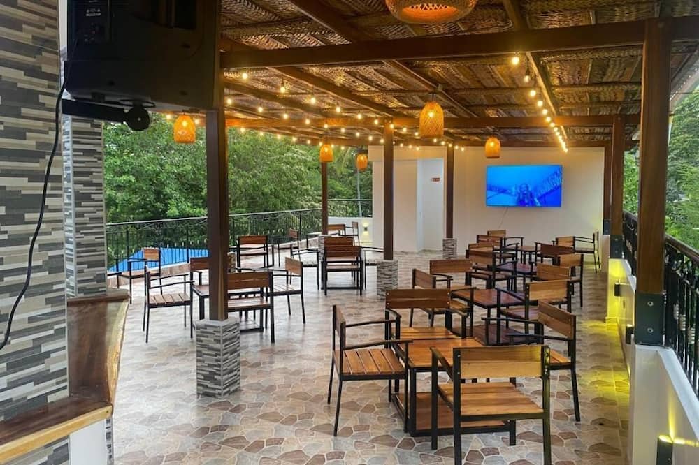 AKUAIPPA HOSTAL RESTAURANT