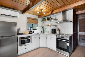 Fridge, microwave, oven, stovetop - A-Frame Home Nature View Mins To lake Isabella
 (Bodfish)
