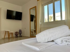 2 bedrooms, iron/ironing board, WiFi, bed sheets - Family Friendly Apartment, in nature, w/ yard '5'

 (Kos)