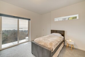 3 chambres, lit parapluie, accès Internet, draps fournis