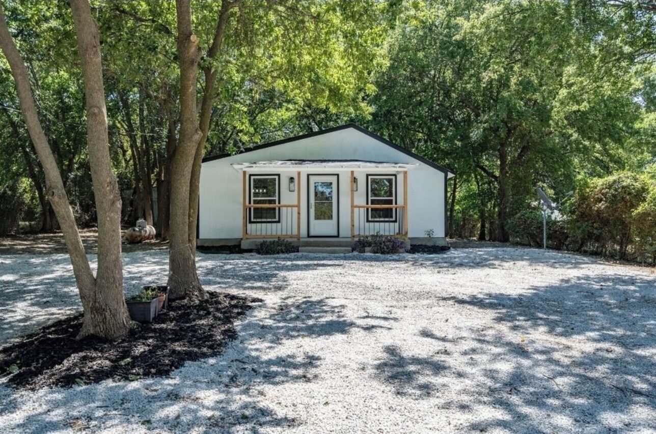You found it! Welcome to Princeton Lake Cottage at Lake Lavon. 