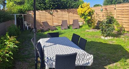 Maison Girondine avec jardin pour 4 personnes