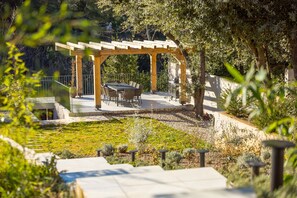 屋外ダイニングエリア