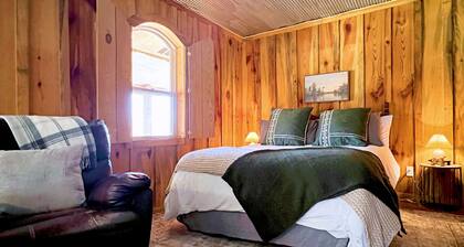 Beautiful Cabin 8 minutes from The Crater of Diamonds