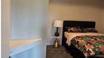 2 chambres, fer et planche Ă  repasser, Wi-Fi gratuit, draps fournis