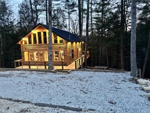 Exterior - Whispering Woods_ Hot Tub _Waterfall _ Arcade _3 story Cabin (camton)
