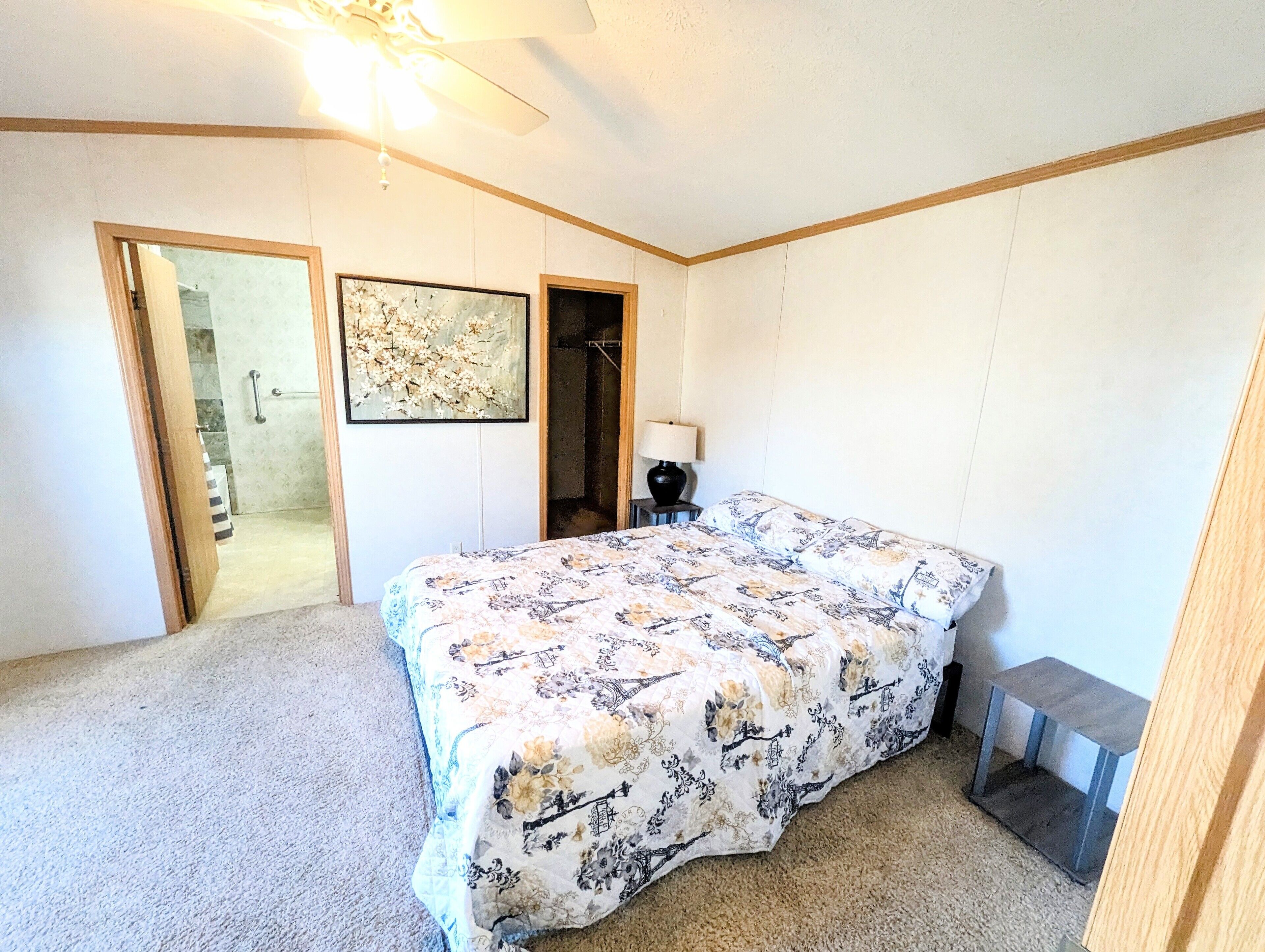 3 bedrooms, WiFi, bed sheets