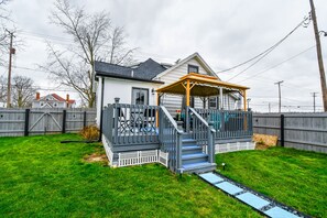 Exterior - Home w/ King Suite 4 Mins to DAY Airport (Vandalia)