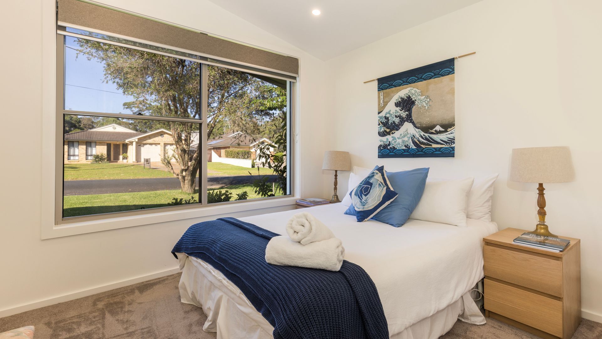 3 camere, una scrivania, ferro/asse da stiro, culla da viaggio