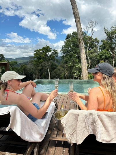 Recanto dos Pássaros na Serra em Rancho Queimado com Piscina Aquecida