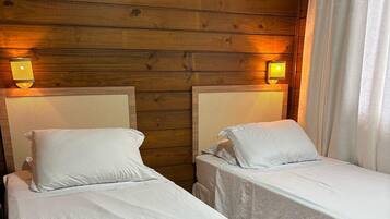 Recanto dos Pássaros na Serra em Rancho Queimado com Piscina Aquecida | 2 habitaciones, ropa de cama de alta calidad y decoración personalizada