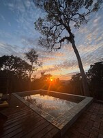 Recanto dos Pássaros na Serra em Rancho Queimado com Piscina Aquecida | Comodidades do quarto