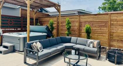 3BR KING Beds Deck BBQ Playrooms 5 Min To Falls