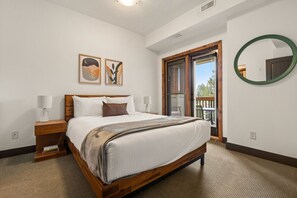 2 slaapkamers, een bureau, reisbedje, gratis wifi