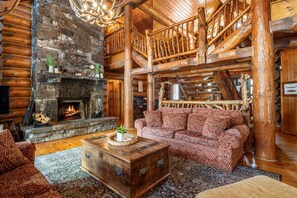 Smart TV, fireplace, video games, foosball - Rundlestone Ridge | 10-Person Hot Tub | Ski-In/Out (Panorama)