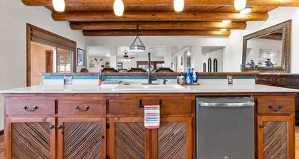 Cactus Rose - Enjoy wildlife and mountain views close to downtown Alpine