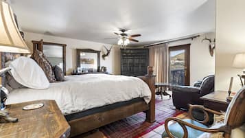 3 bedrooms, desk, iron/ironing board, travel crib