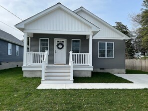 Exterior - New!! Enjoy the Most Spectacular Sunsets in Cape May County! Dog friendly! (Villas)