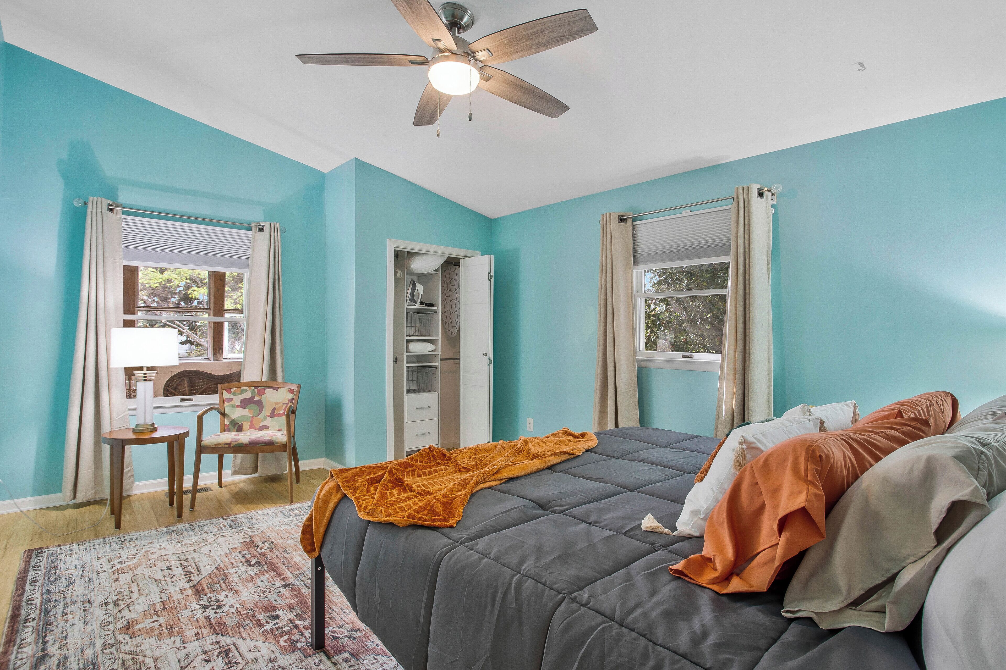 4 soverom, strykejern/-brett, wi-fi (inkludert) og sengetøy