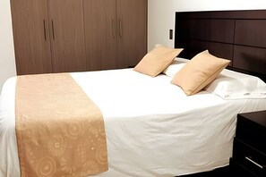 Memory-foam beds, in-room safe, individually decorated