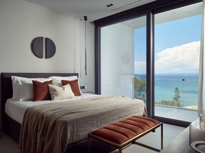 5 bedrooms, in-room safe, iron/ironing board, free WiFi