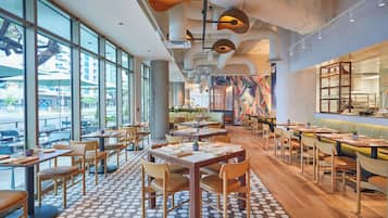 2 restaurants, breakfast, lunch, dinner served; Mediterranean cuisine