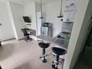 Phòng Suite | Bếp riêng | Tủ lạnh, lò vi sóng, dụng cụ pha cà phê/trà, nồi cơm 