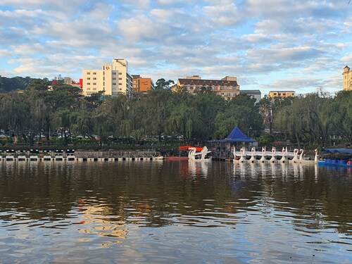 Modern Studio Flat with balcony in the heart of Baguio City