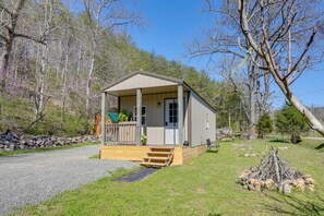 Exterior - ‘Eagle’s Nest’ Studio in Rising Fawn: Creek Access (Rising Fawn)