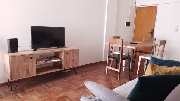 Smart TV, books