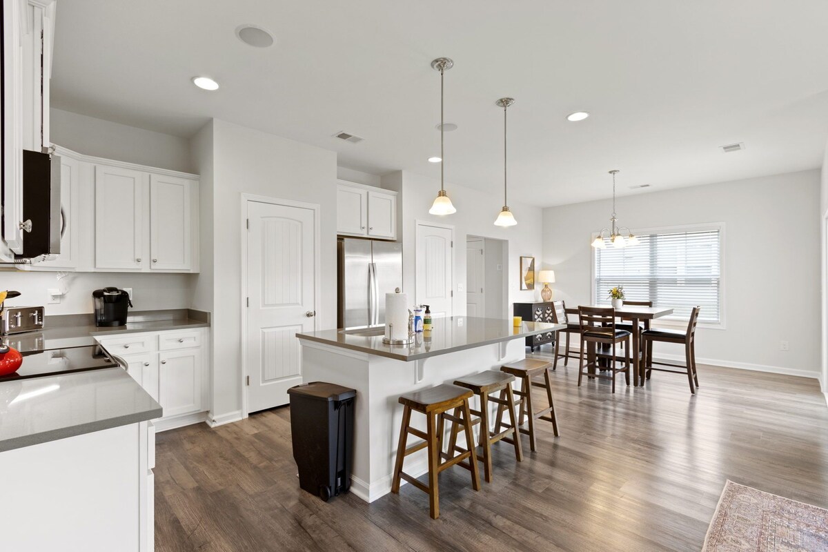 Photo 10 of Park Place Townes: Pet-Friendly Monthly Rental